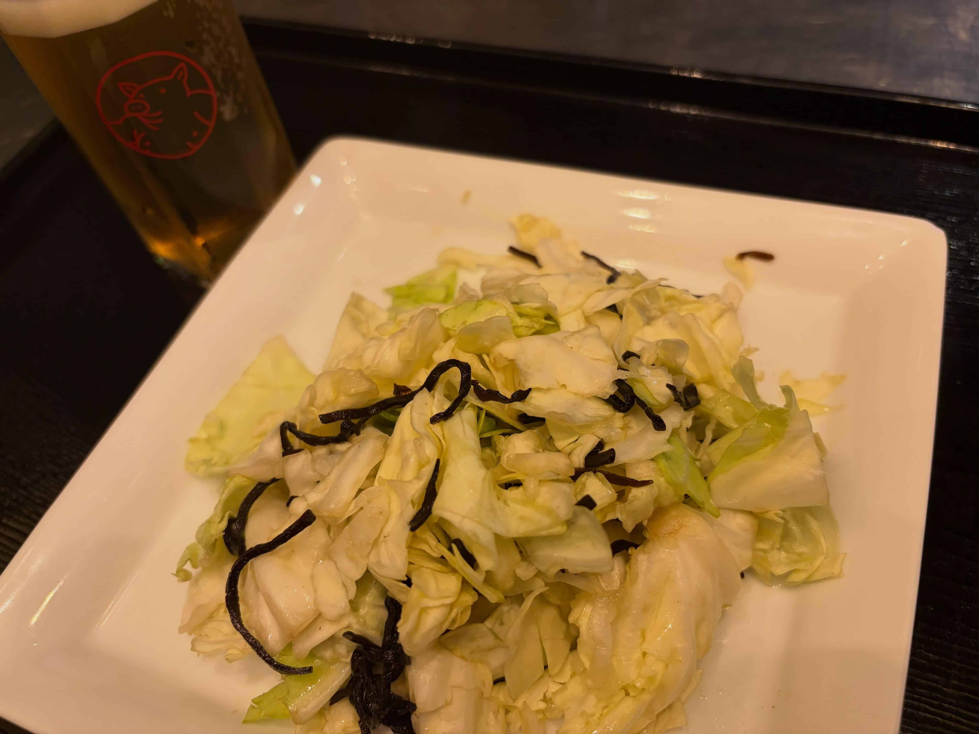 【角切りキャベツの塩昆布和え】